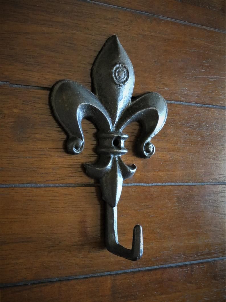 Cast Iron Wall Hook / Shabby Chic Hanger / Oil Rubbed Bronze Or Pick Color/  Fleur De Lis Cottage Farmhouse Country Wall Decor / Key Hanger With Regard To Oil Rubbed Metal Wall Decor (Photo 23 of 30)