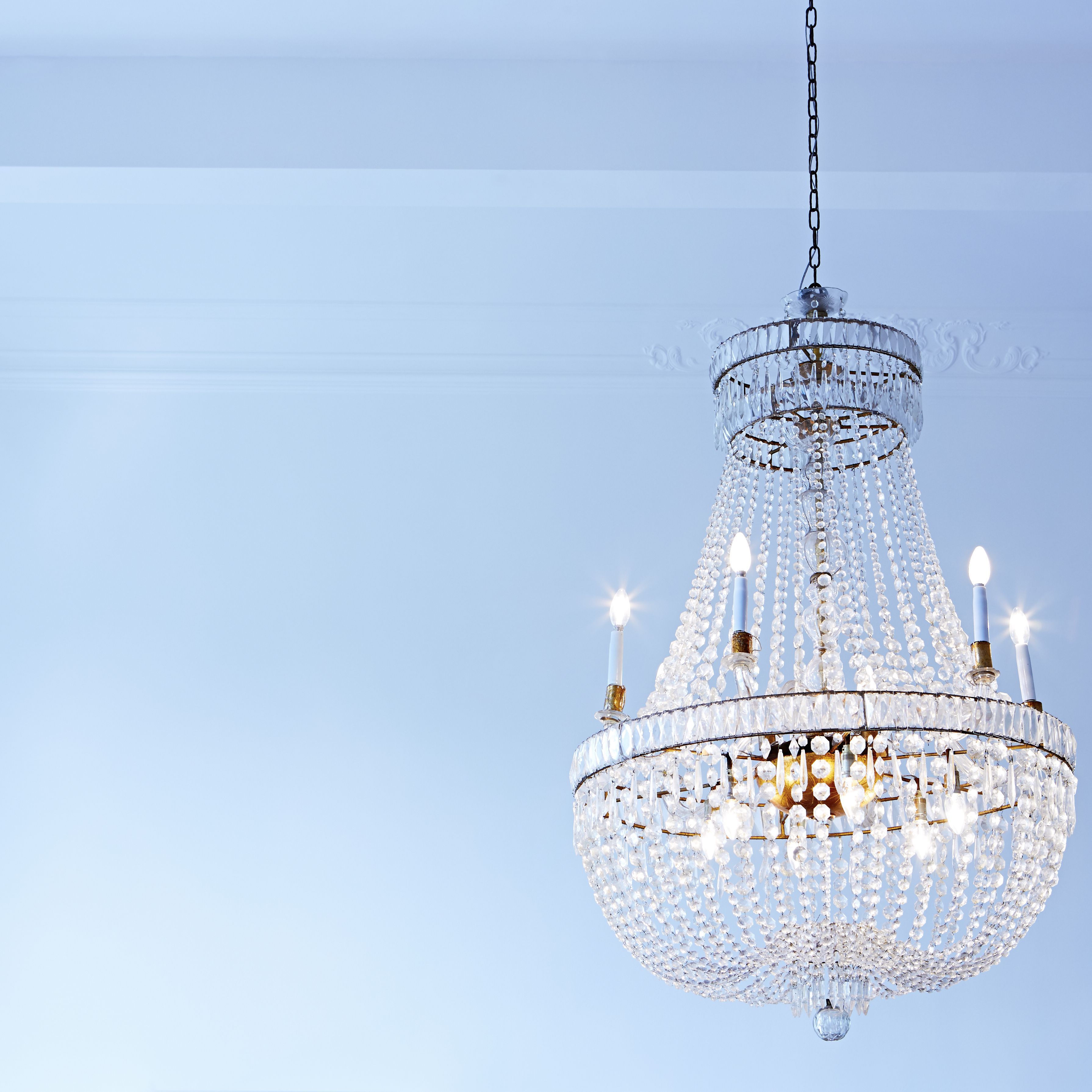 How To Determine The Right Chandelier Size For A Room Pertaining To Dailey 4 Light Drum Chandeliers (View 14 of 30)