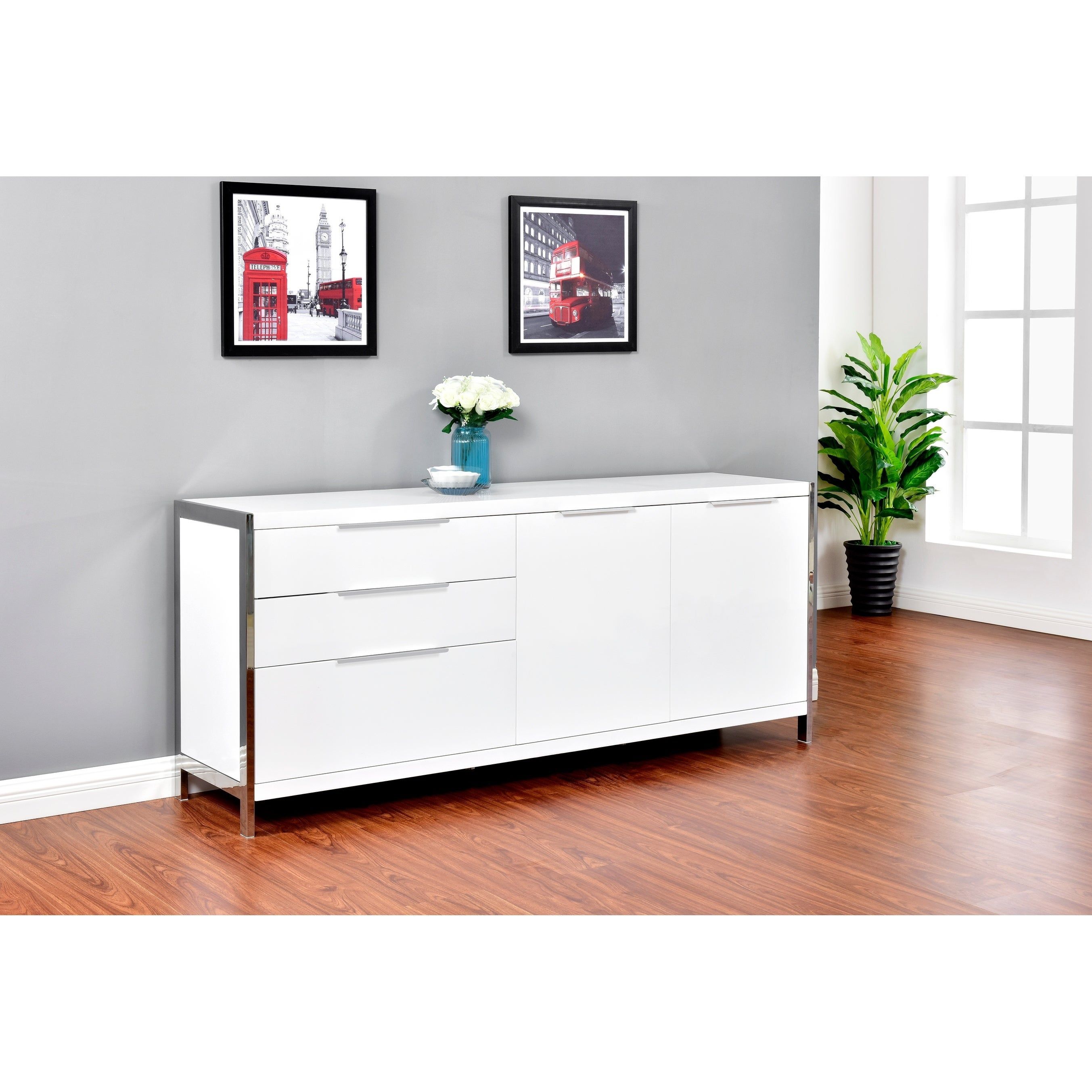 Best Quality Furniture Modern Lacquer 2 Door, 3 Drawer Cabinet Intended For 4 Door Lacquer Buffets (View 19 of 30)