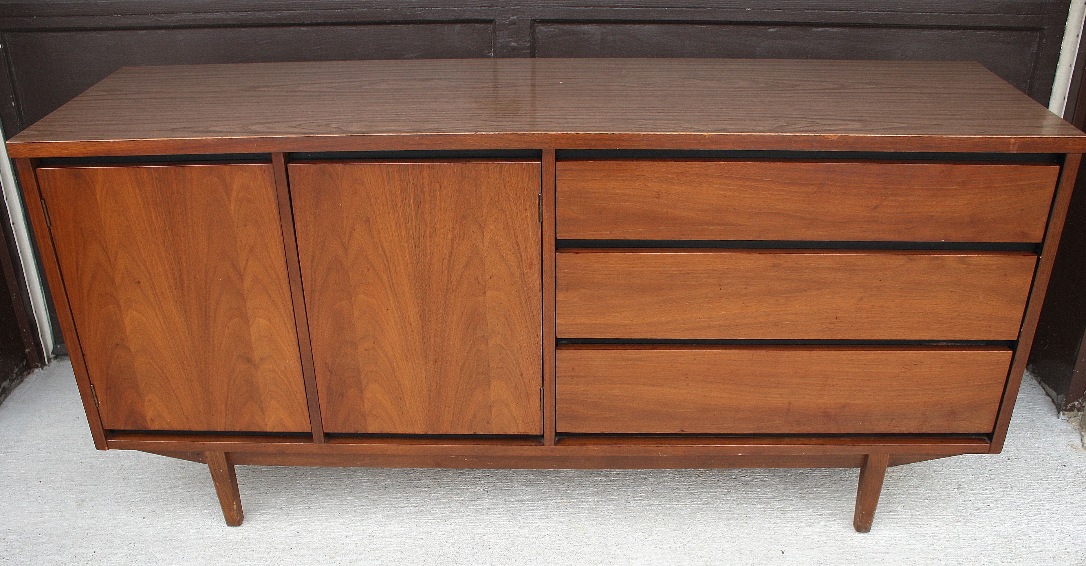 Mid Century Modern Credenza | Picked Vintage Inside Modern Mid Century Buffets (View 6 of 30)