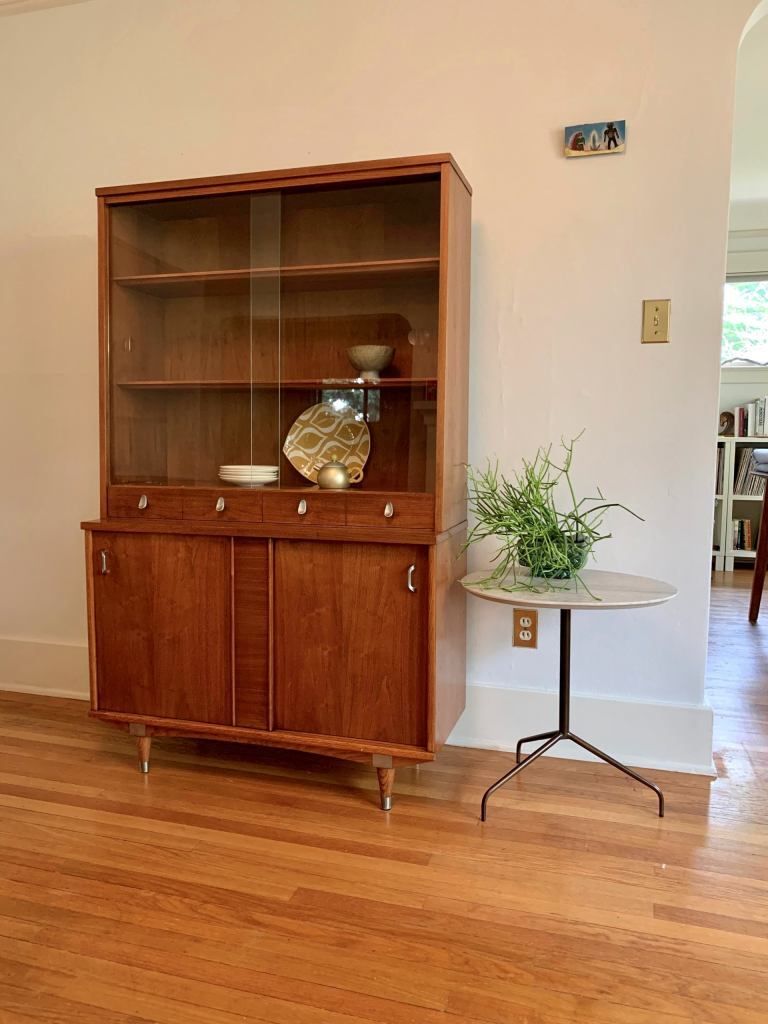 Mid Century Modern Hutch – Clashroyale.club Intended For Mid Century Modern 47 Inch Cappuccino Buffets (Photo 9 of 30)