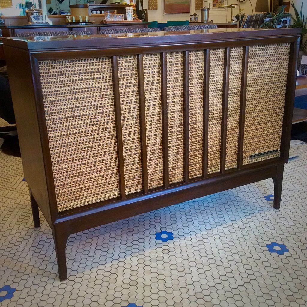 Motorola 1960 Tube Amp Record Player Console – Vintage Tube With Regard To Retro Holistic Credenzas (View 26 of 30)