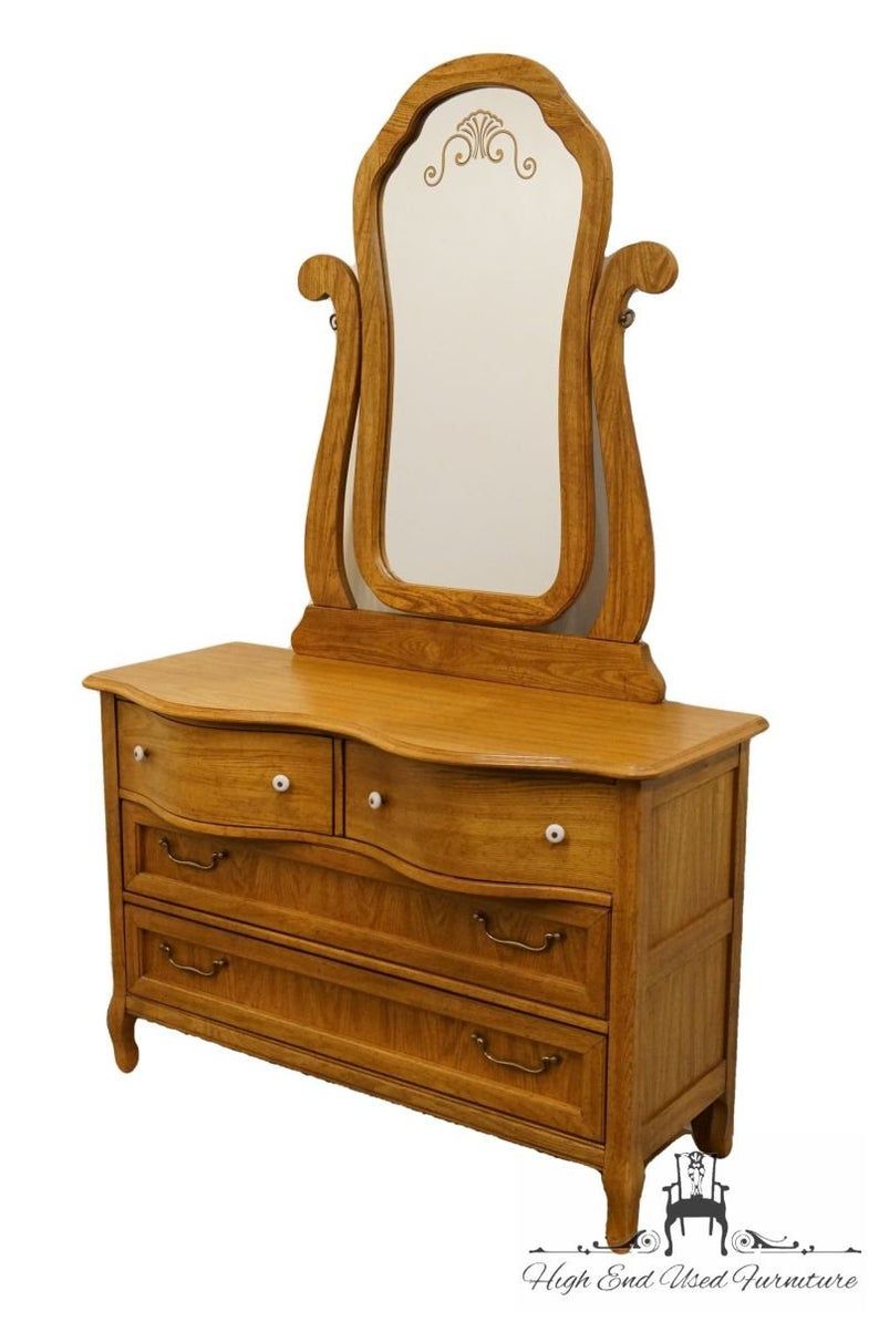 Pulaski Furniture Keepsakes Collection Oak 50" Dresser W (View 25 of 30)