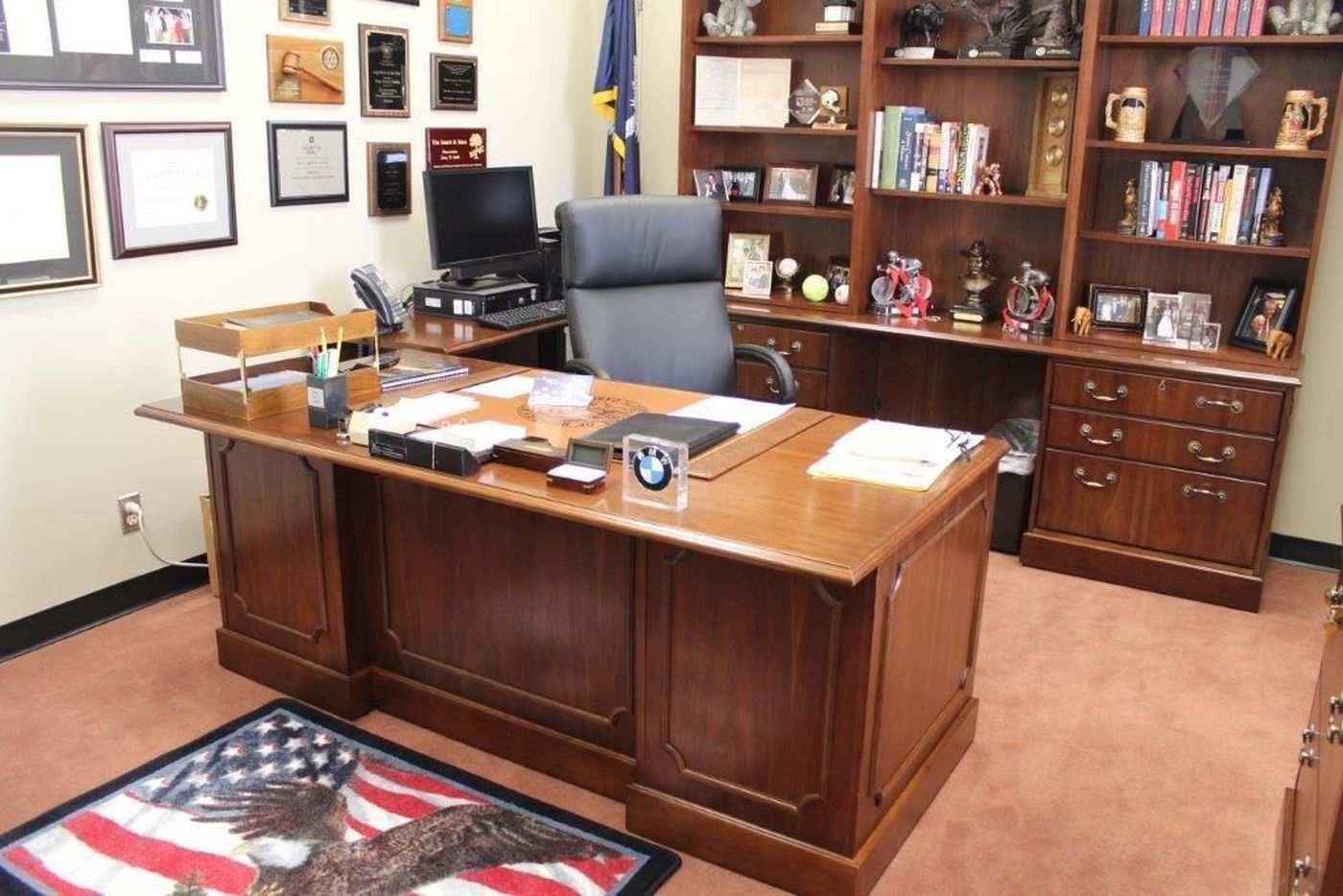 Sc House Spends $2 Million On Furniture For Lawmakers' Offices With Barr Credenzas (View 28 of 30)