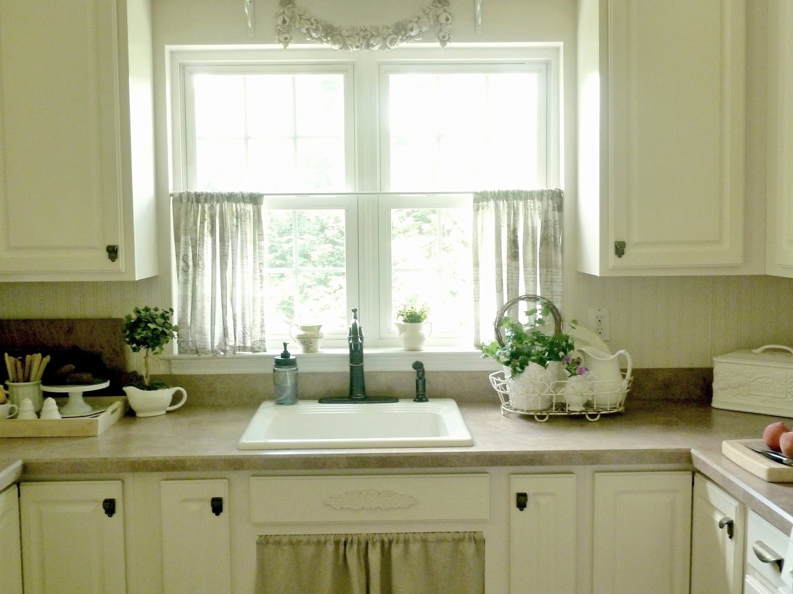 Small Farmhouse Kitchen With Curtains : Home Designs And With Farmhouse Kitchen Curtains (View 16 of 20)