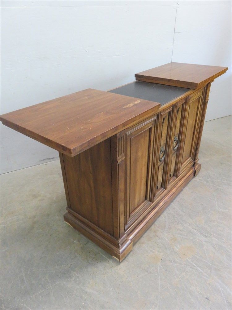 Transitional Design Online Auctions – Drexel Buffet Server Throughout Aayah 45&quot; Wide 2 Drawer Servers (View 5 of 15)