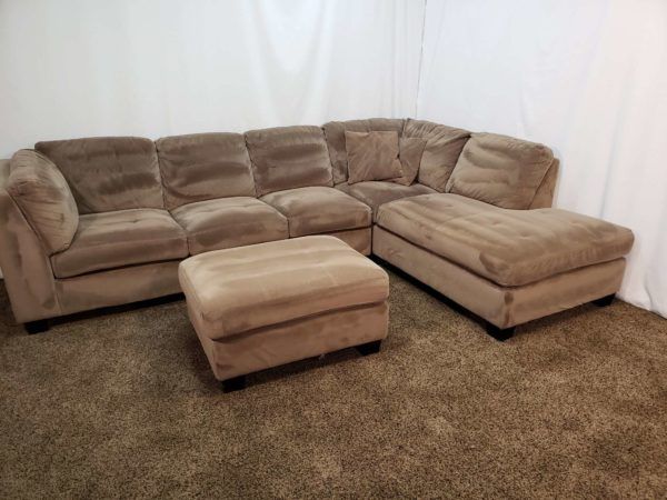 #1655 – 3 Piece Brown Microfiber Sectional Sofa With An With 3pc Polyfiber Sectional Sofas (View 8 of 15)