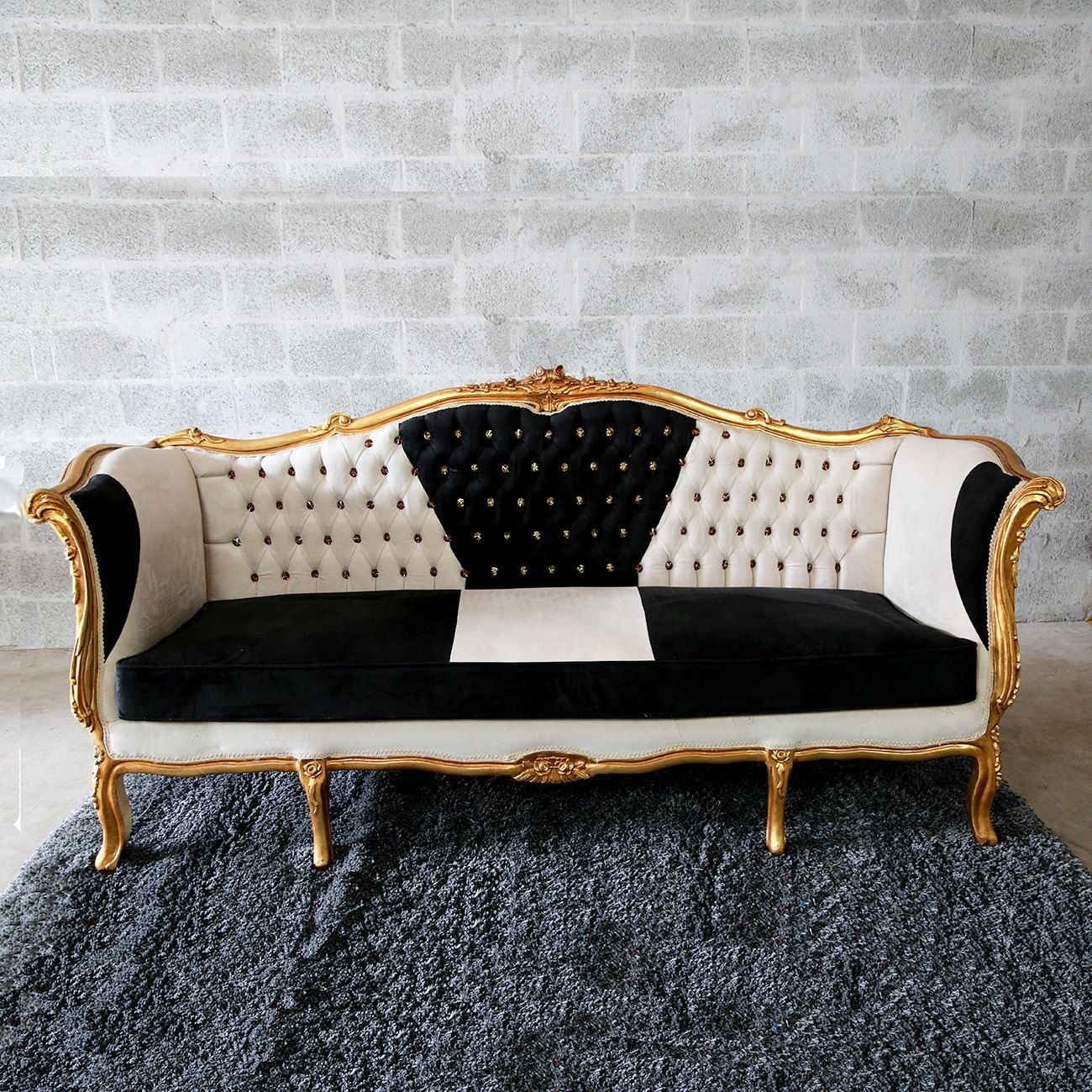 Baroque Tufted Settee Furniture Italian Antique Sofa With Regard To 4pc French Seamed Sectional Sofas Velvet Black (View 3 of 15)