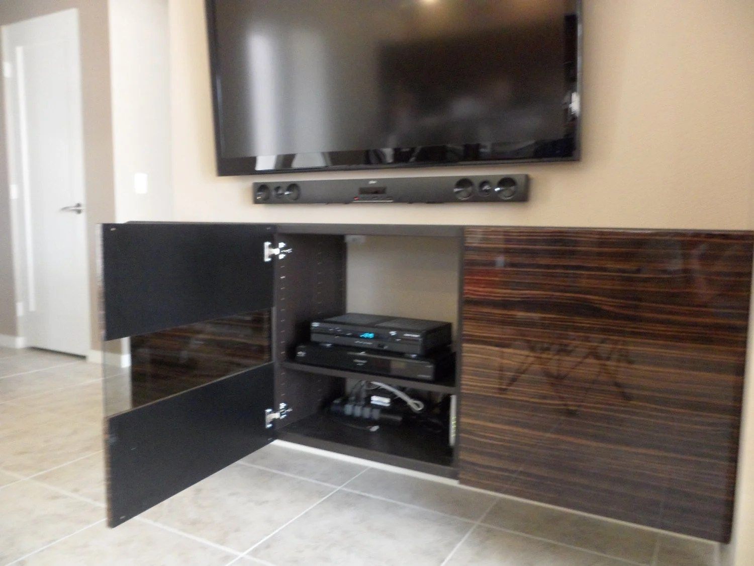 Besta Floating Media Cabinet With Flat Panel Tv – Ikea Hackers For Wall Mounted Tv Cabinet Ikea (View 12 of 15)