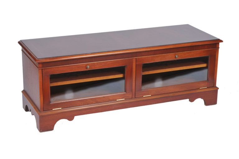 Bradley Mahogany 924 Wide Screen Tv Stand – Tr Hayes Pertaining To Wide Screen Tv Stands (View 13 of 15)