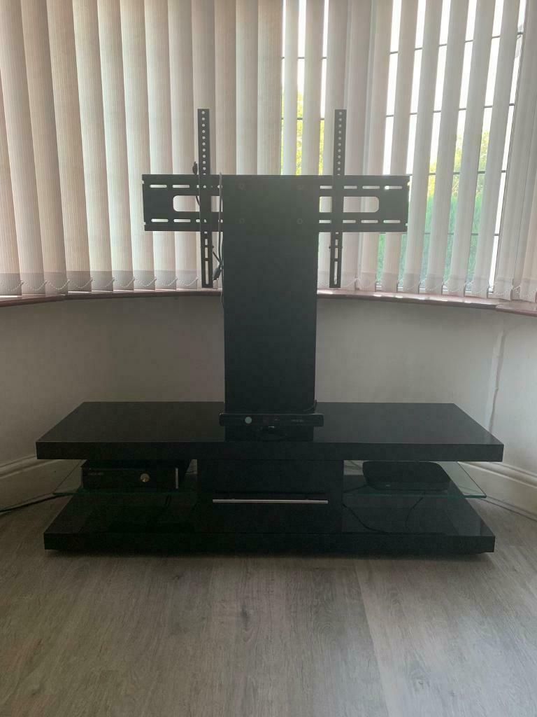 Gloss Black Tv Stand With Floating Bracket | In Yardley With Corner Tv Stands With Bracket (View 15 of 15)