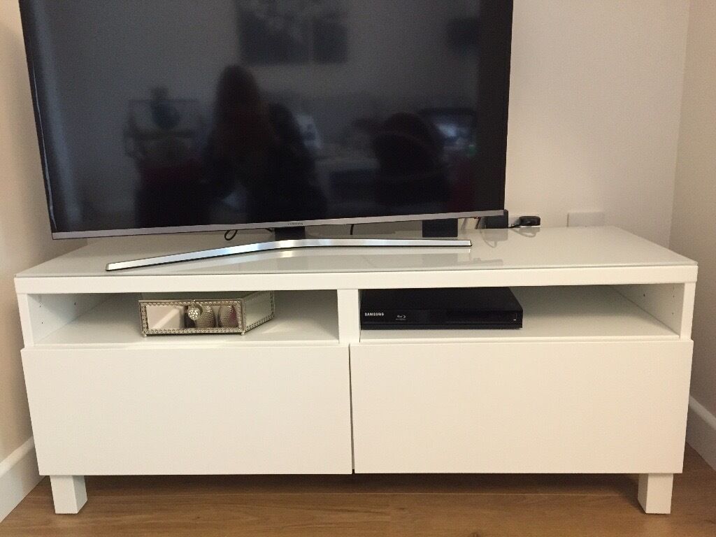 Ikea Besta Tv Bench/unit White Gloss With Glass Top **only In Ikea White Gloss Tv Units (View 7 of 15)