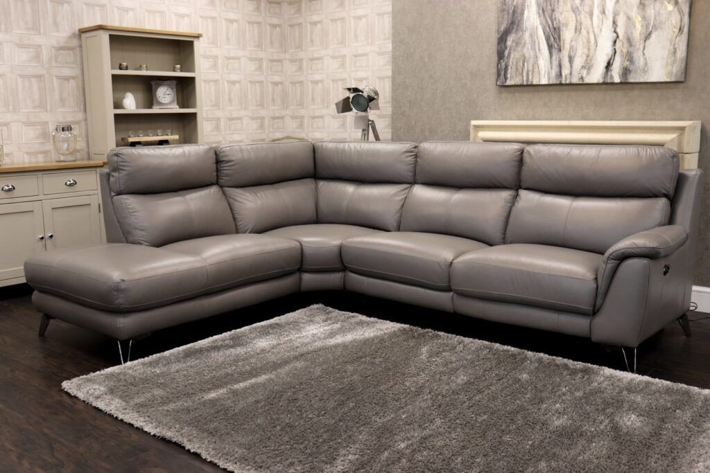 New Incanto Contempo (famous Designer Brand) Premium Pure Throughout Contempo Power Reclining Sofas (Photo 4 of 15)