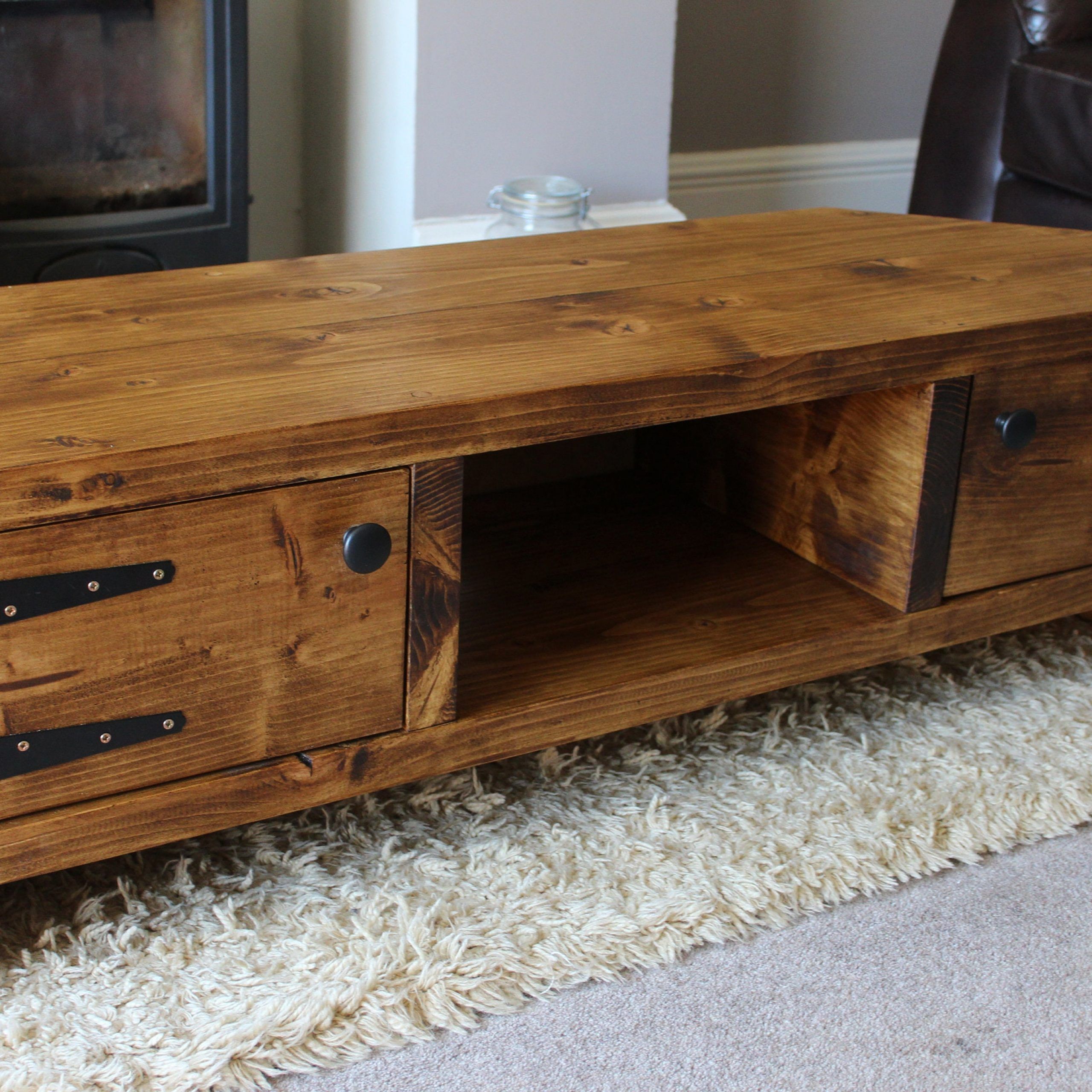 Rustic Chunky Reclaimed Wooden Corner Tv Unit Stand With Regard To Chunky Tv Cabinets (View 2 of 15)
