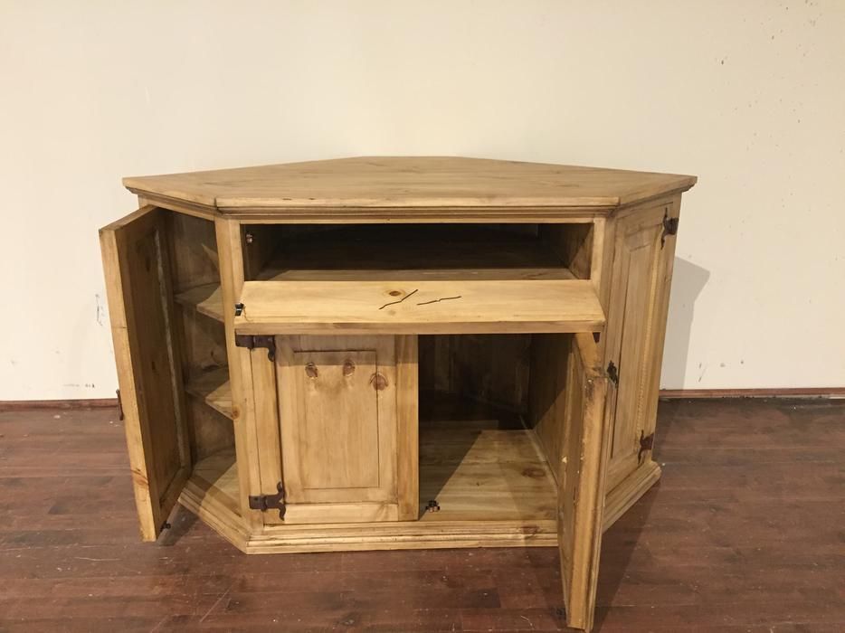 Rustic Pine Corner Tv Stand – Meuble Rustique En Coin Pour Intended For Pine Corner Tv Stands (View 9 of 15)