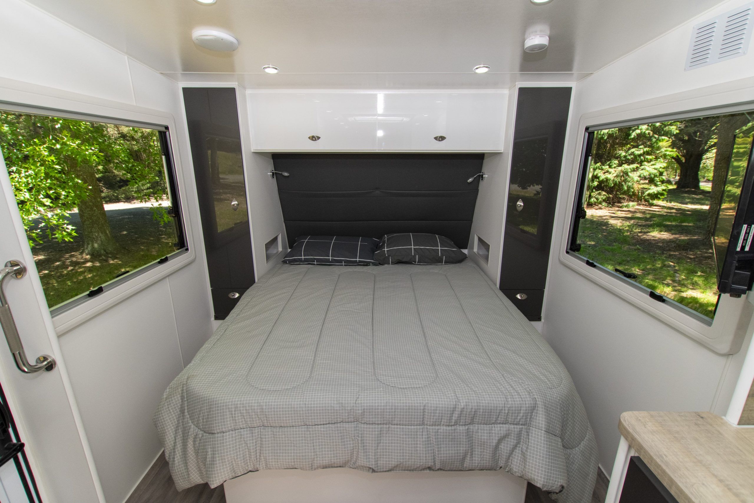 Safari Delta 186 Tandem – Trounce Caravans – Ballarat With Delta Large Tv Stands (View 15 of 15)