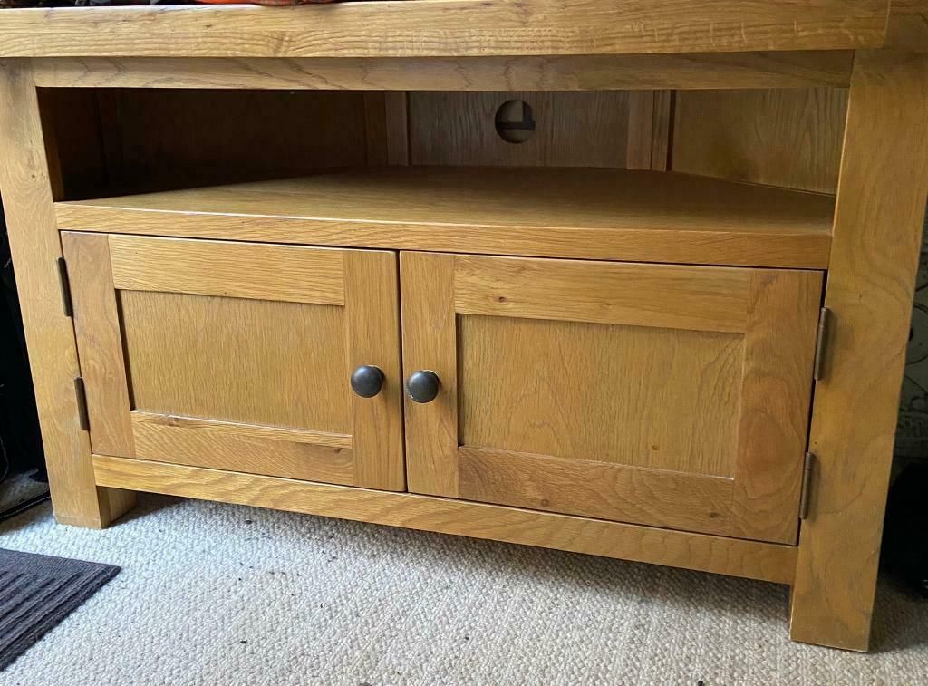 Solid Wood Tv Corner Cabinet | In Rushden Pertaining To Solid Oak Corner Tv Cabinets (View 14 of 15)