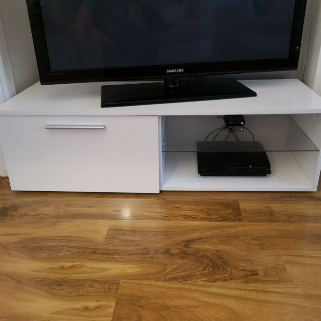 White Gloss Tv Stand | In Lochwinnoch, Renfrewshire | Gumtree Regarding Gloss White Tv Cabinets (Photo 4 of 15)