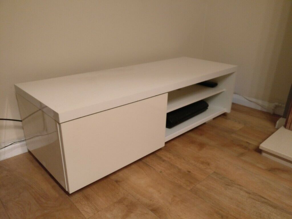 White Gloss Tv Stand With Sliding Doors – Good Condition Within Sleek Tv Stands (Photo 14 of 15)