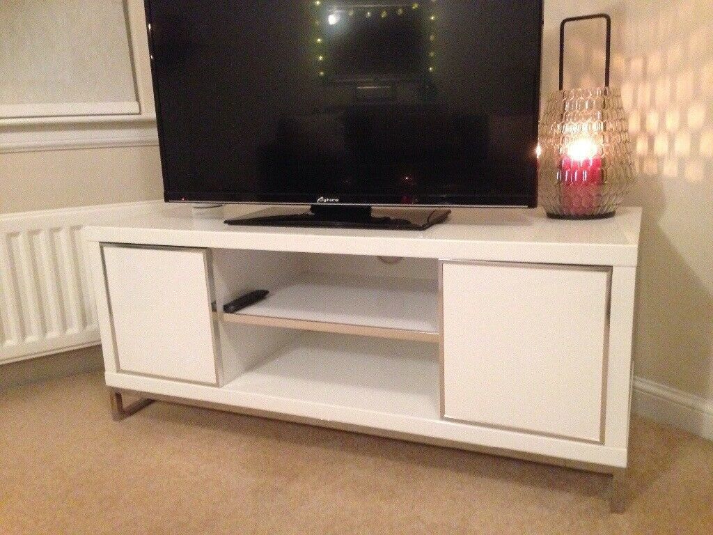 White High Gloss Tv Unit | In Inverkip, Inverclyde | Gumtree With Regard To Red Gloss Tv Cabinet (View 7 of 15)