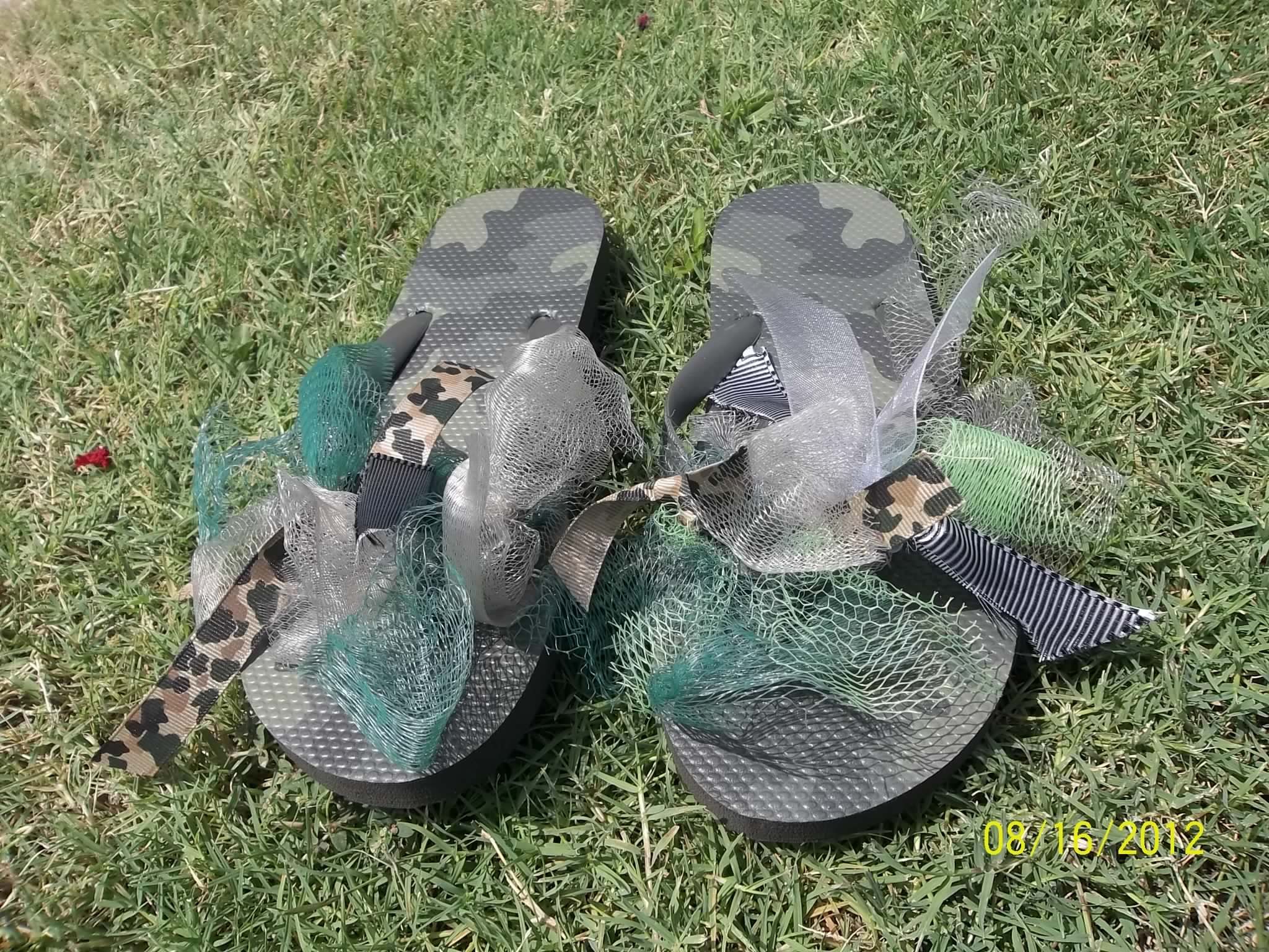 Army Cam0uflage Camouflage Flops With Dark Green And Mocha In Dark Mocha Ribbon Chandeliers (View 9 of 15)