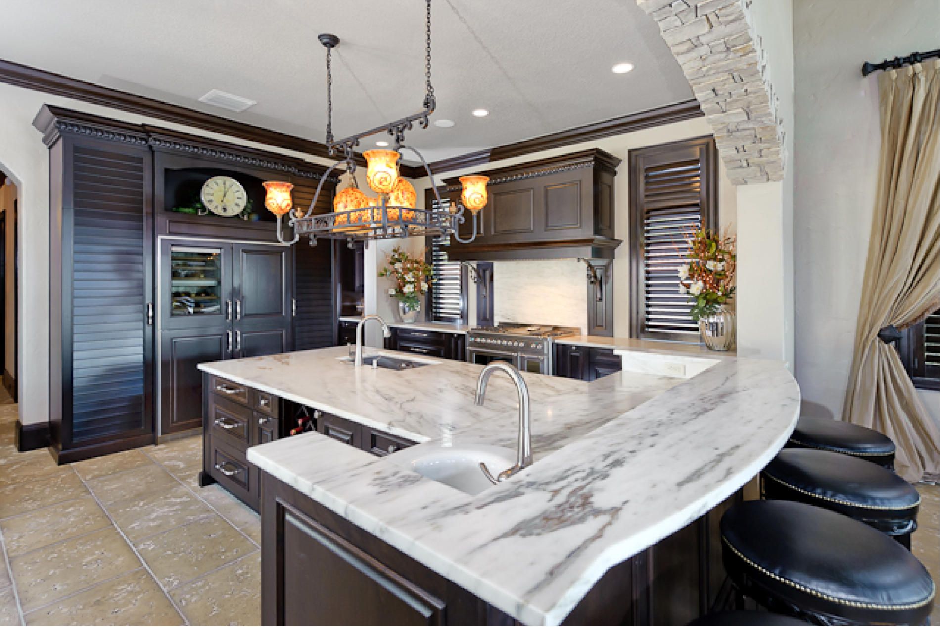 Kitchen Island Lighting System With Pendant And Chandelier Within Kitchen Island Light Chandeliers (View 4 of 15)