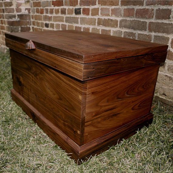 Walnut Storage Trunk, A Wooden Trunk, Coffee Table With Walnut Wood Storage Trunk Cocktail Tables (View 8 of 15)
