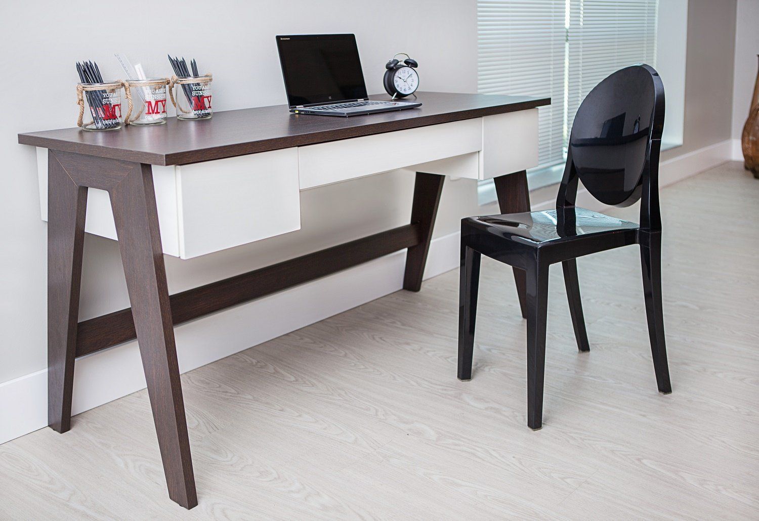 Amazon: Home Office Desk Trendline – 3 Drawer Desk Carmerino, Off Within Off White And Cinnamon Office Desks (View 4 of 15)