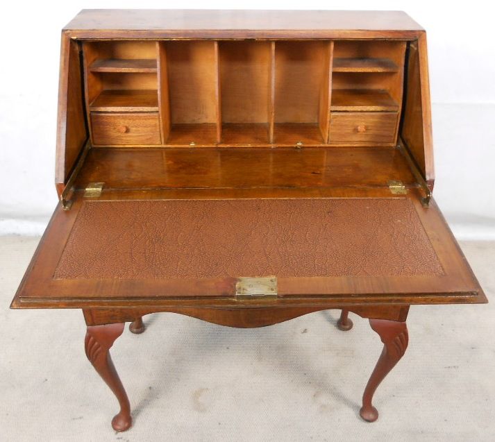 Antique Queen Anne Style Walnut Writing Bureau Desk – Sold Within Walnut And Black Writing Desks (View 15 of 15)