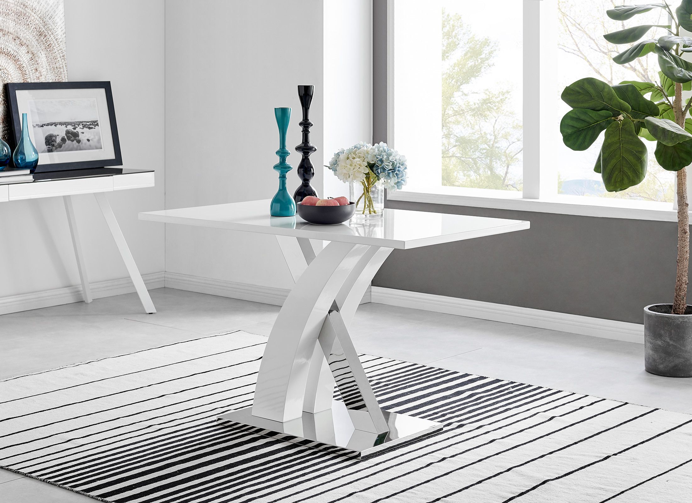 Atlanta White High Gloss & Chrome Dining Table | Furniturebox With Glossy White And Chrome Modern Desks (View 1 of 15)
