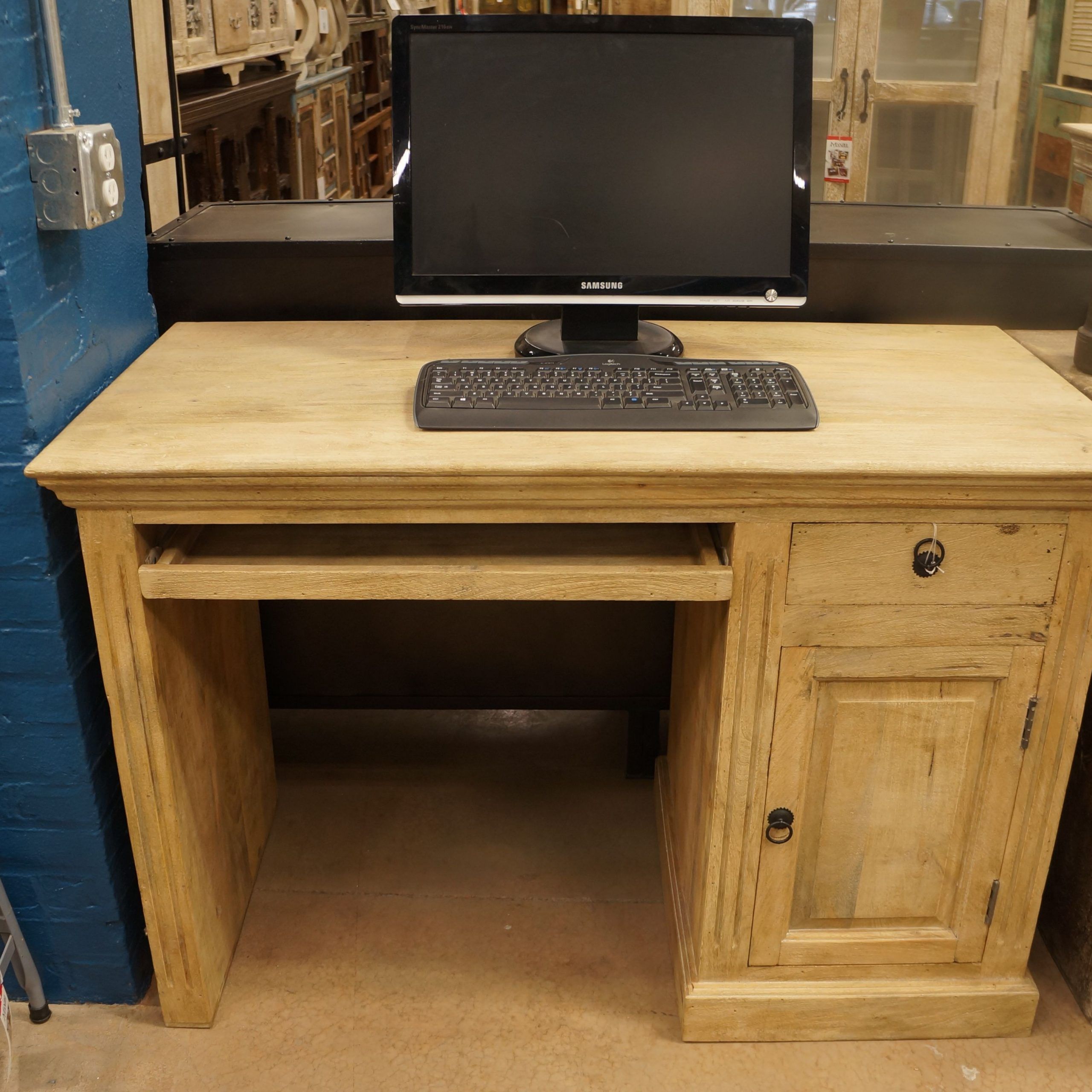 Natural, Un Messed With, Solid, Wood Desk! For Home Or Office! Young Or In Natural Wood And White Metal Office Desks (View 11 of 15)