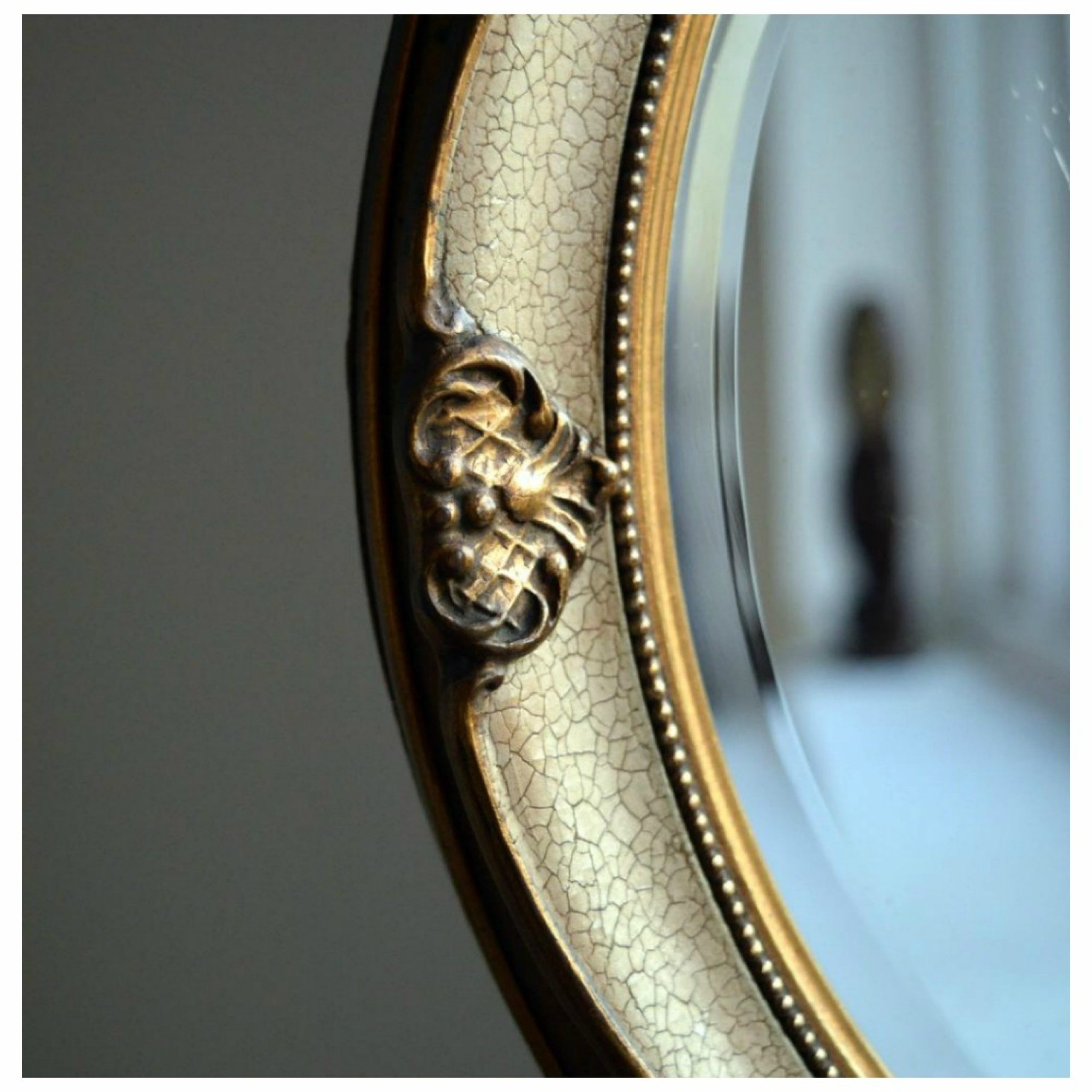 Beautiful Golden Round Mirror / Vintage 👍 | Round Mirrors, Mirror, Shpock With Golden Voyage Round Wall Mirrors (View 4 of 15)