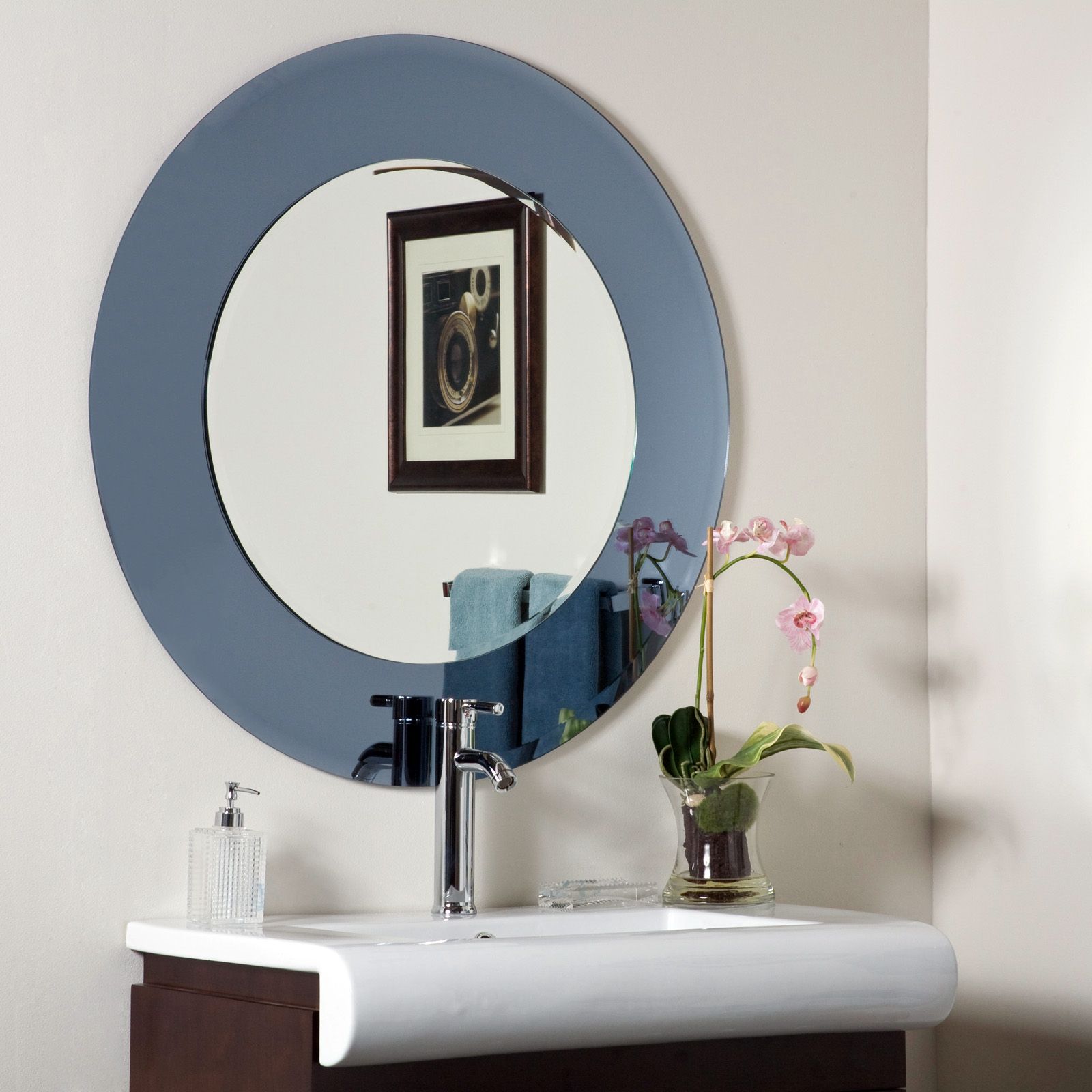 Décor Wonderland Camilla Modern Frameless Bathroom Mirror – 35 Diam (View 9 of 15)