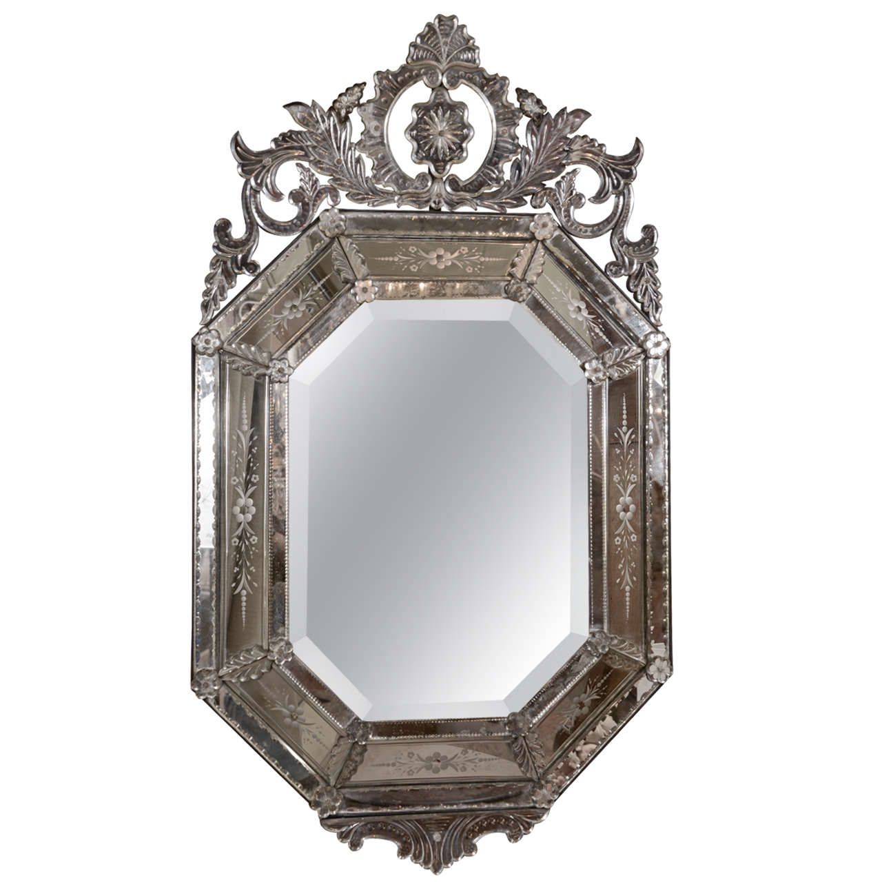 Octagonal Venetian Mirror At 1stdibs For Matte Black Octagonal Wall Mirrors (View 3 of 15)