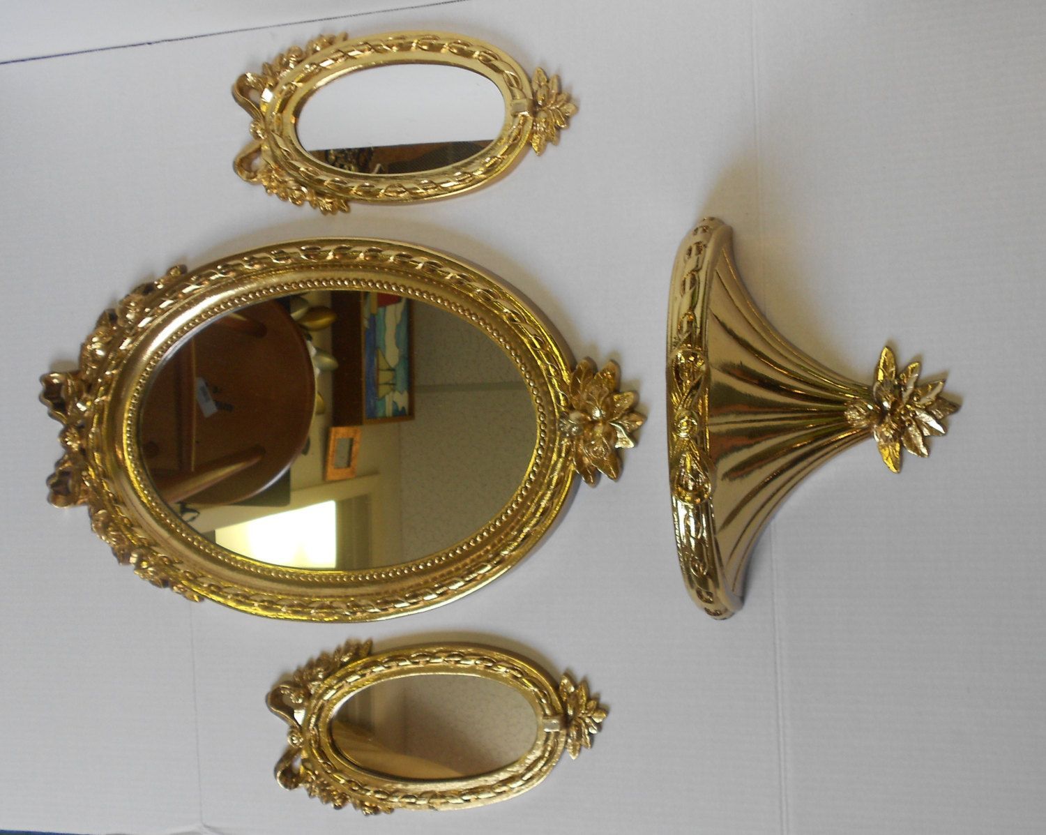 Set Of 3 Vintage Oval Wall Mirrors And Sconce,three Wall Ornate Baroque Regarding Oval Wide Lip Wall Mirrors (View 15 of 15)
