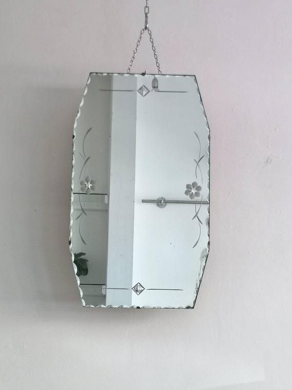 Vintage Mirror Etched Wall Mirror With Tiny Scalloped Edge Frameless With Polygonal Scalloped Frameless Wall Mirrors (View 6 of 15)