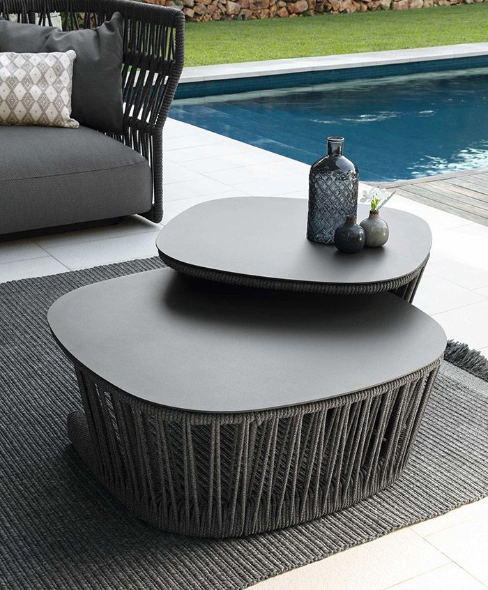 Talenti Outdoor Medium Coffee Table Cliff Icon Collection (beige – Painted  Aluminum And Synthetic Rope) – Myareadesign With Regard To Medium Coffee Tables (View 2 of 15)
