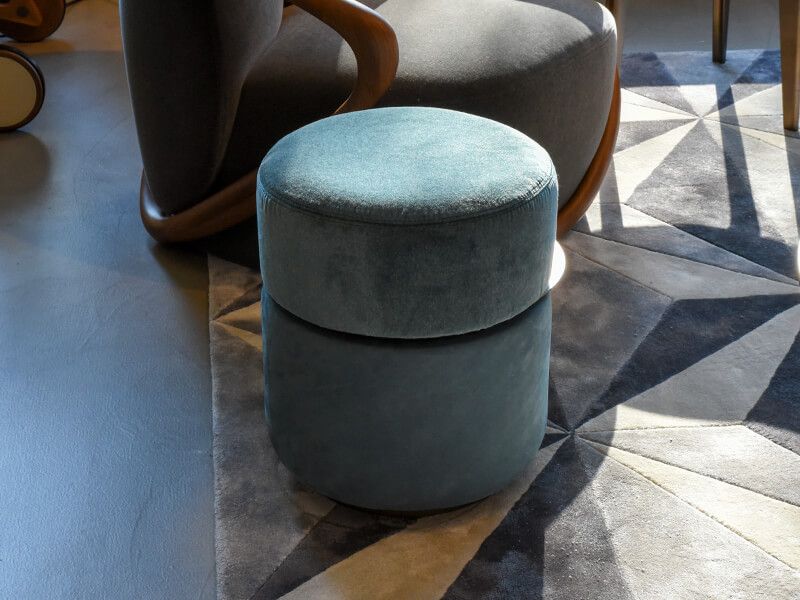 Design Ottomans & Stools In Quick Delivery | Salvioni Design Solutions For Ottomans With Stool (View 1 of 15)