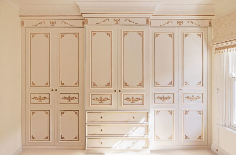 French Wardrobes To Inspire – Classic Traditional Custom Wardrobes Pertaining To Traditional Wardrobes (Photo 2 of 15)