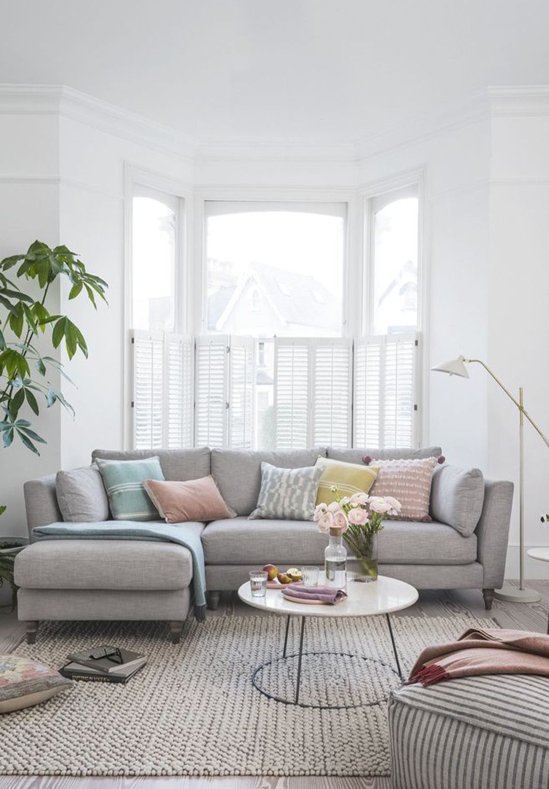 21 Grey Living Room Ideas – Grey Living Room Inside Sofas In Light Grey (View 7 of 15)