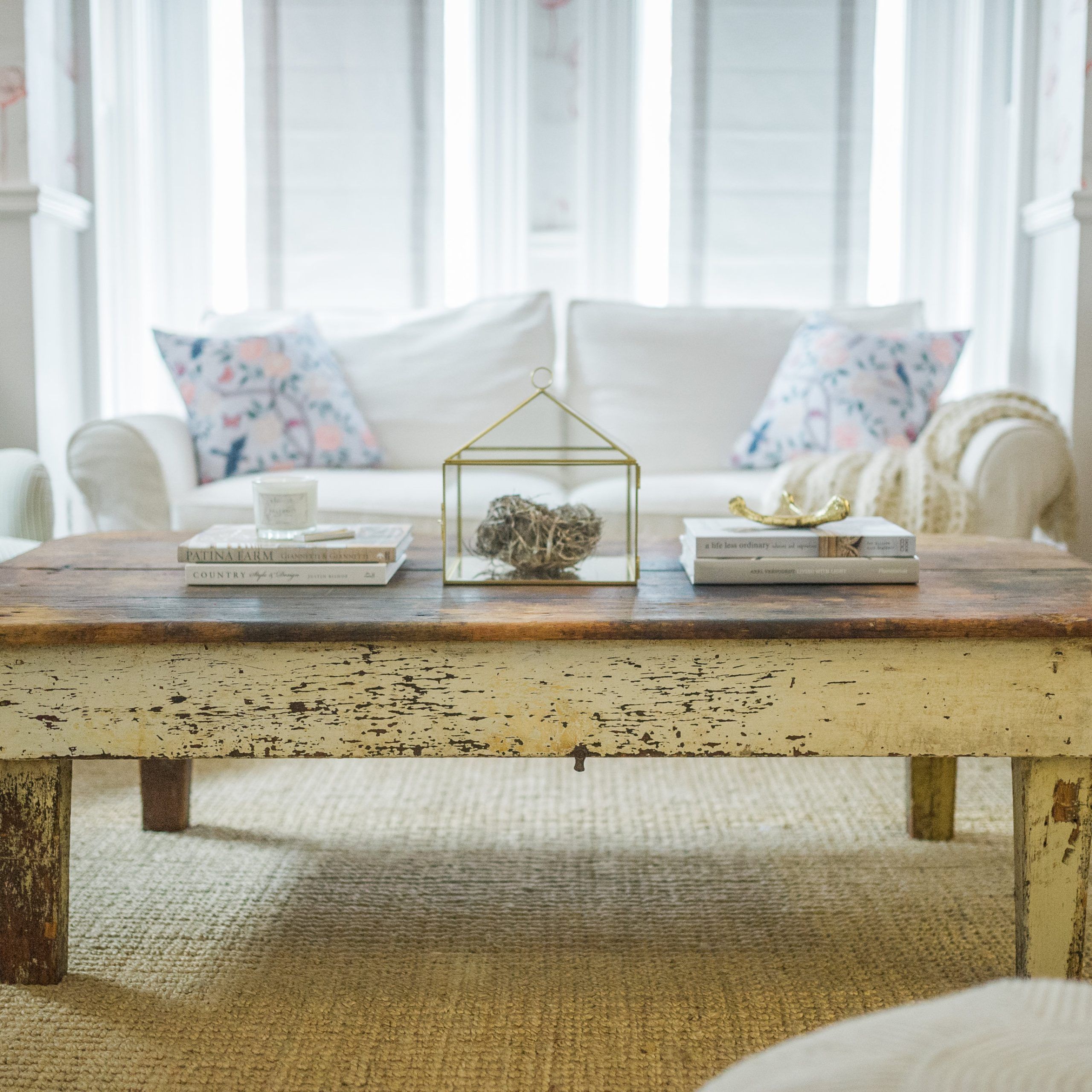 Diy Farmhouse Coffee Table – The Leslie Style With Living Room Farmhouse Coffee Tables (Photo 1 of 15)